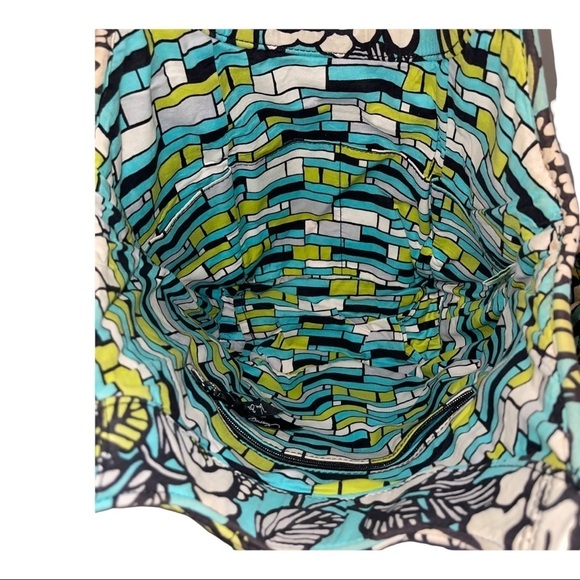 Vera Bradley Sweet Heart Tote bag in Island Blooms Pattern - Picture 3 of 5